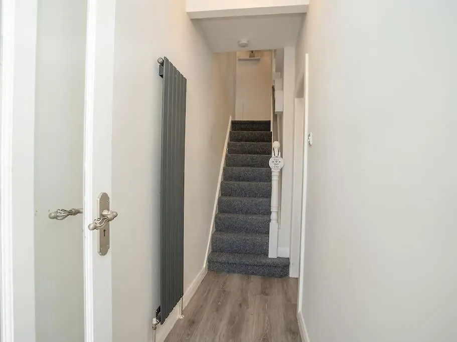 度假居 Cozy Townhouse, Walking Distance To Belfast City